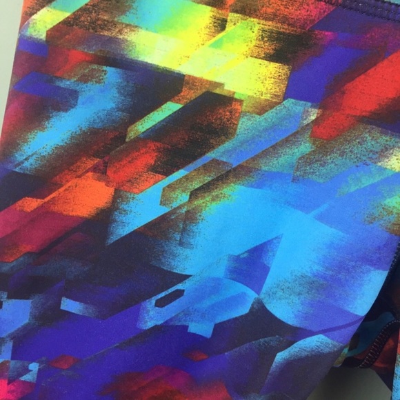 Athleta Colorburst Sonar Rainbow Print Compression Leggings Size XS - Picture 13 of 14